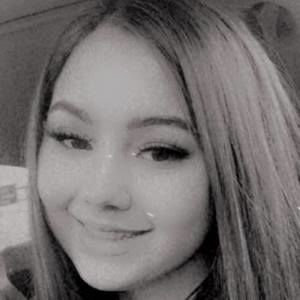 Meet your Posher, Daniela